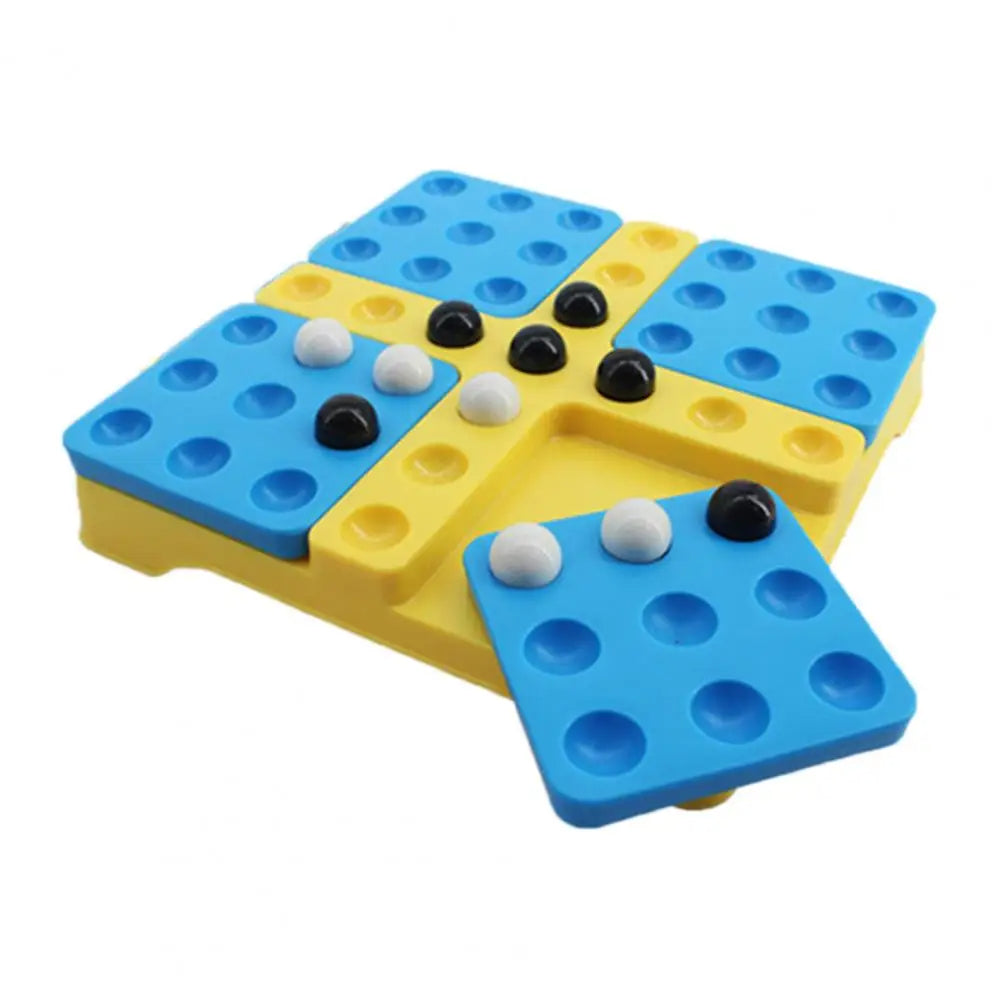 Rotating Gobang, a family-child interactive educational board game