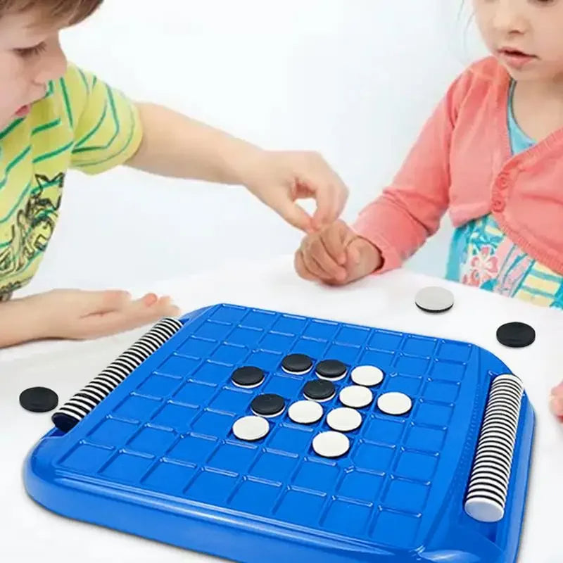 Parent-child interactive family interactive tabletop game flip Reversi