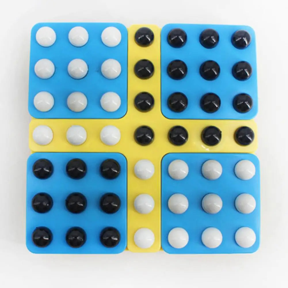 Rotating Gobang, a family-child interactive educational board game